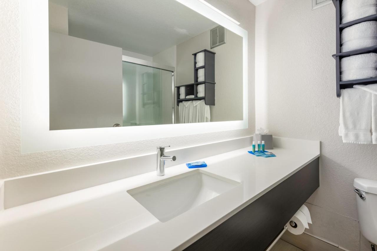 Hotel Express - Downtown By Ihg