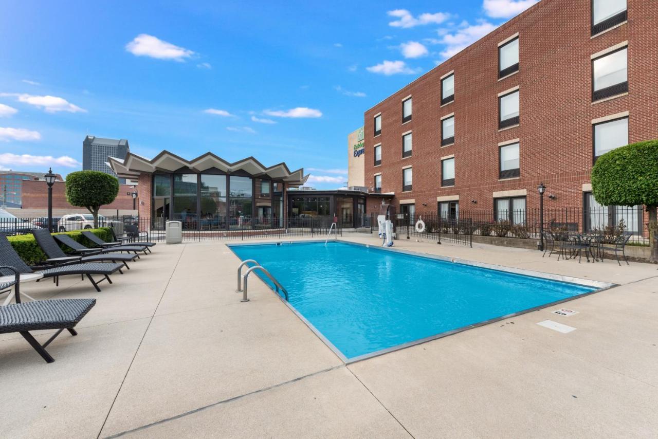 Express - Downtown By Ihg Hotel